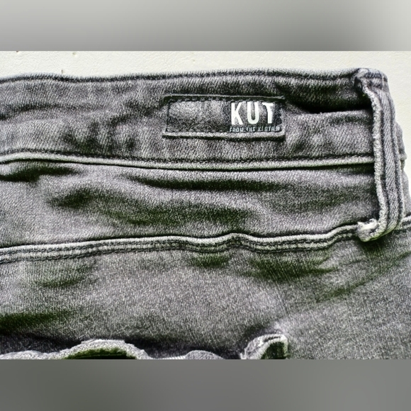 A Kut From The Kloth Distressed Boyfriend Denim Jeans - Picture 3 of 15